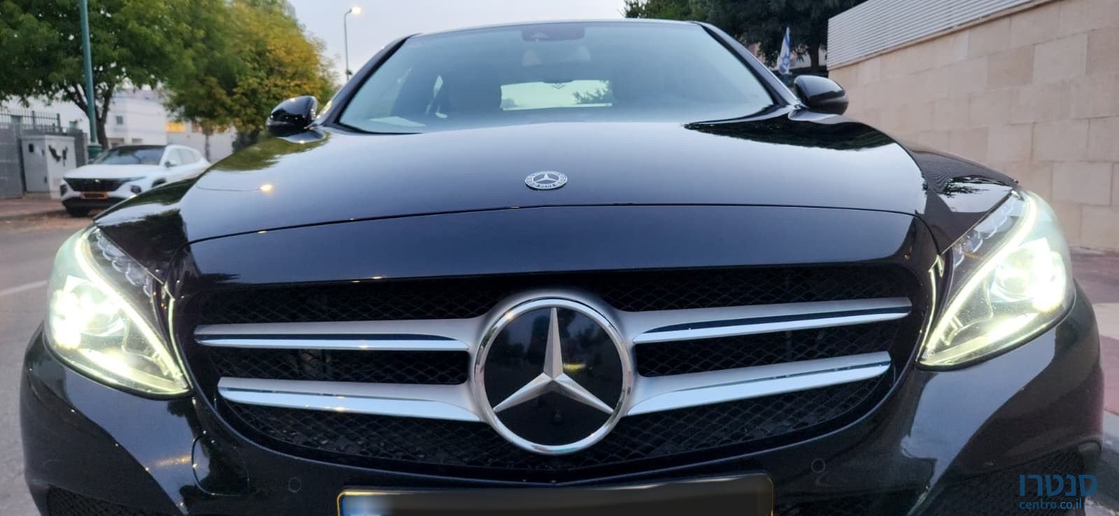 2018' Mercedes-Benz C-Class מרצדס photo #1