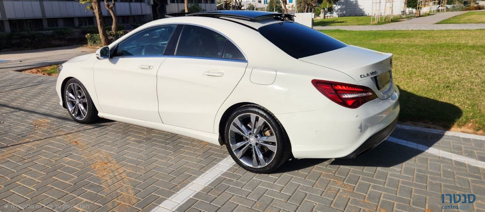2017' Mercedes-Benz CLA מרצדס-בנץ photo #4