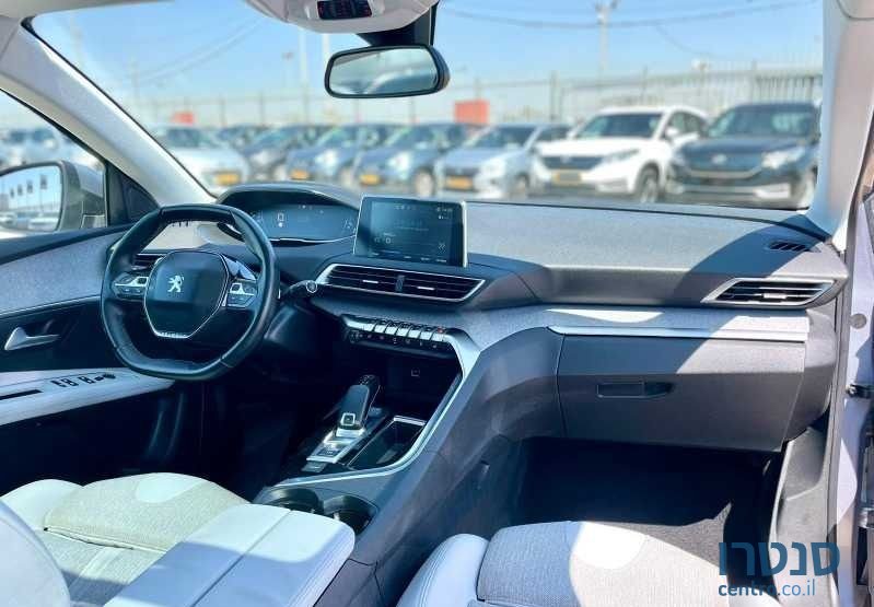 2019' Peugeot 3008 פיג'ו photo #6
