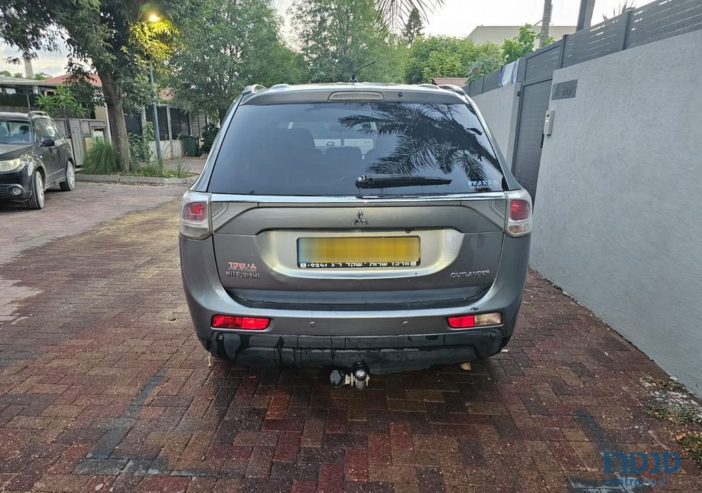 2013' Mitsubishi Outlander מיצובישי אאוטלנדר photo #2