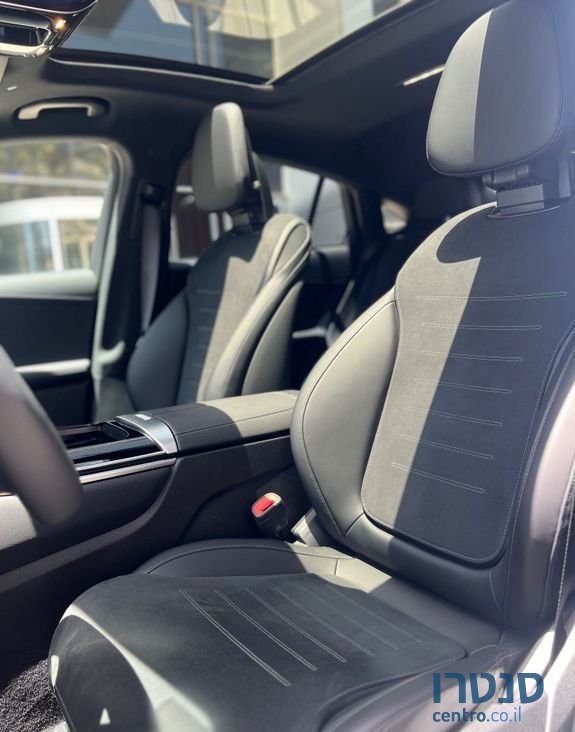 2024' Mercedes-Benz Glc-Class מרצדס photo #6