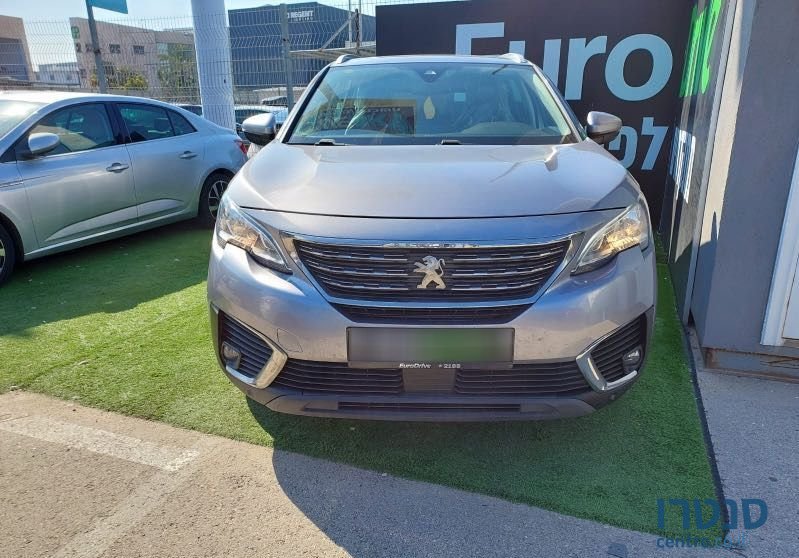 2019' Peugeot 5008 פיג'ו photo #1