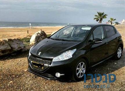 2013' Peugeot 208 אקטיב photo #2