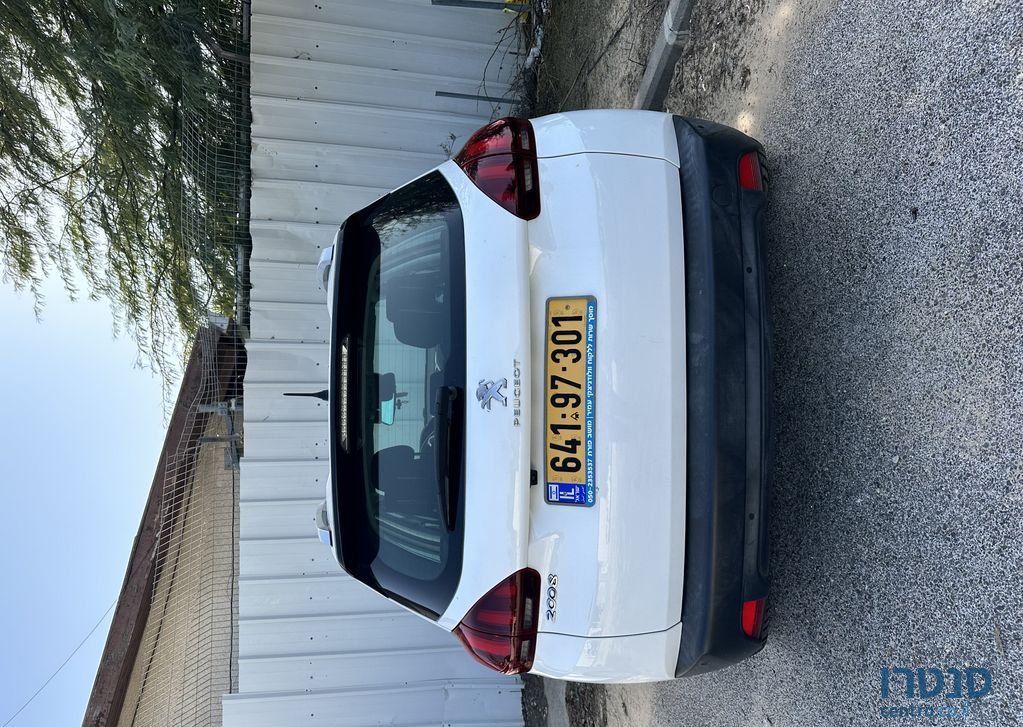 2019' Peugeot 2008 פיג'ו photo #6