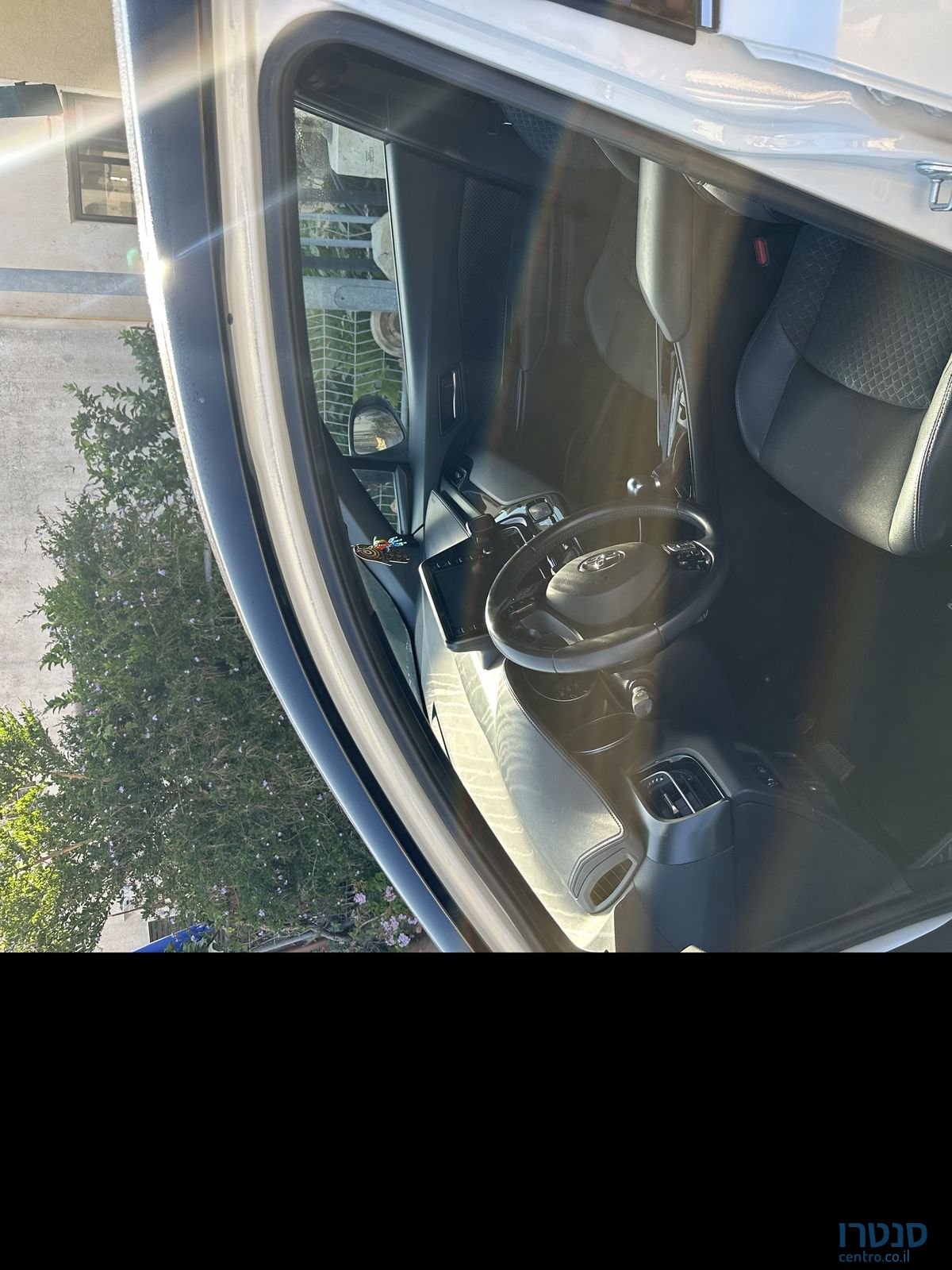 2022' Toyota C-HR טויוטה photo #2