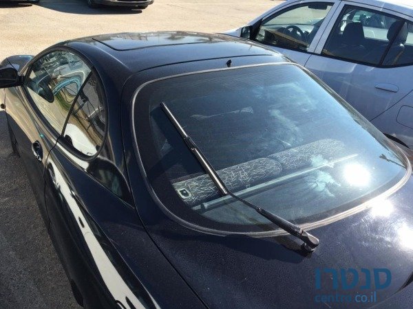 1998' Hyundai Coupe photo #2