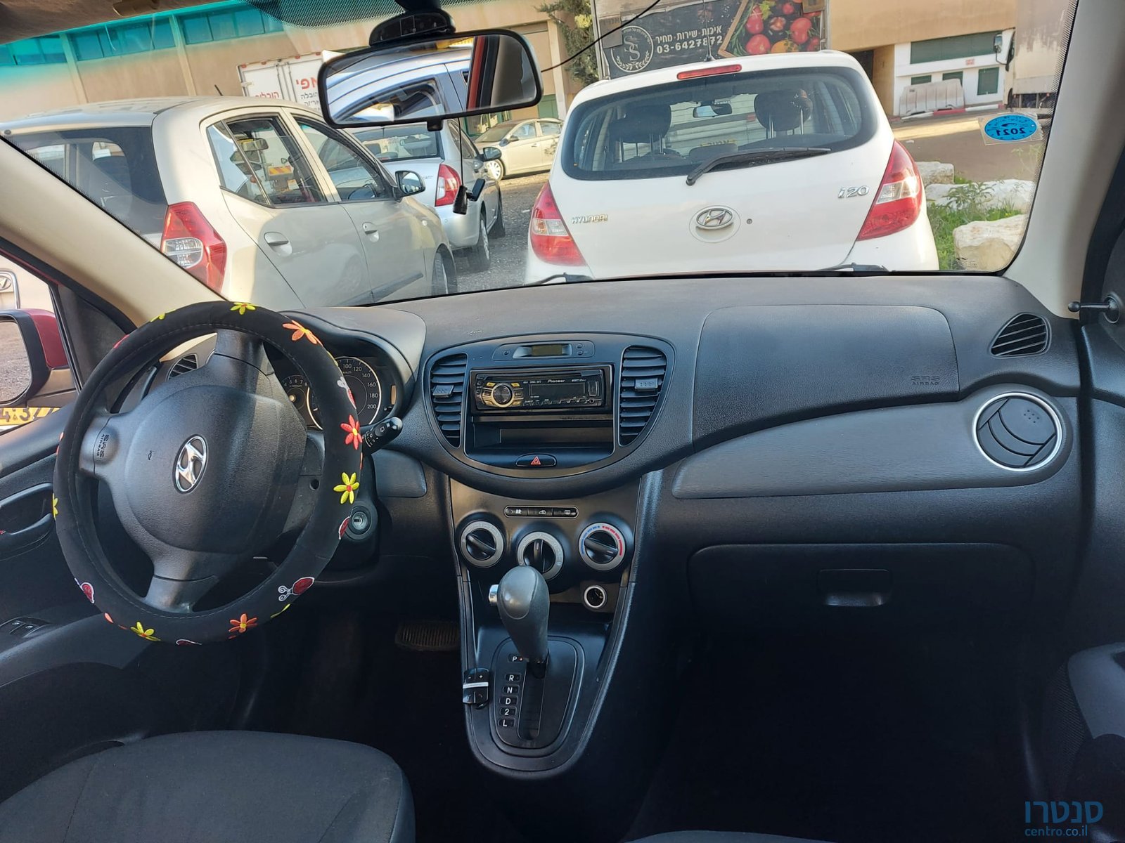 2011' Hyundai i10 photo #1