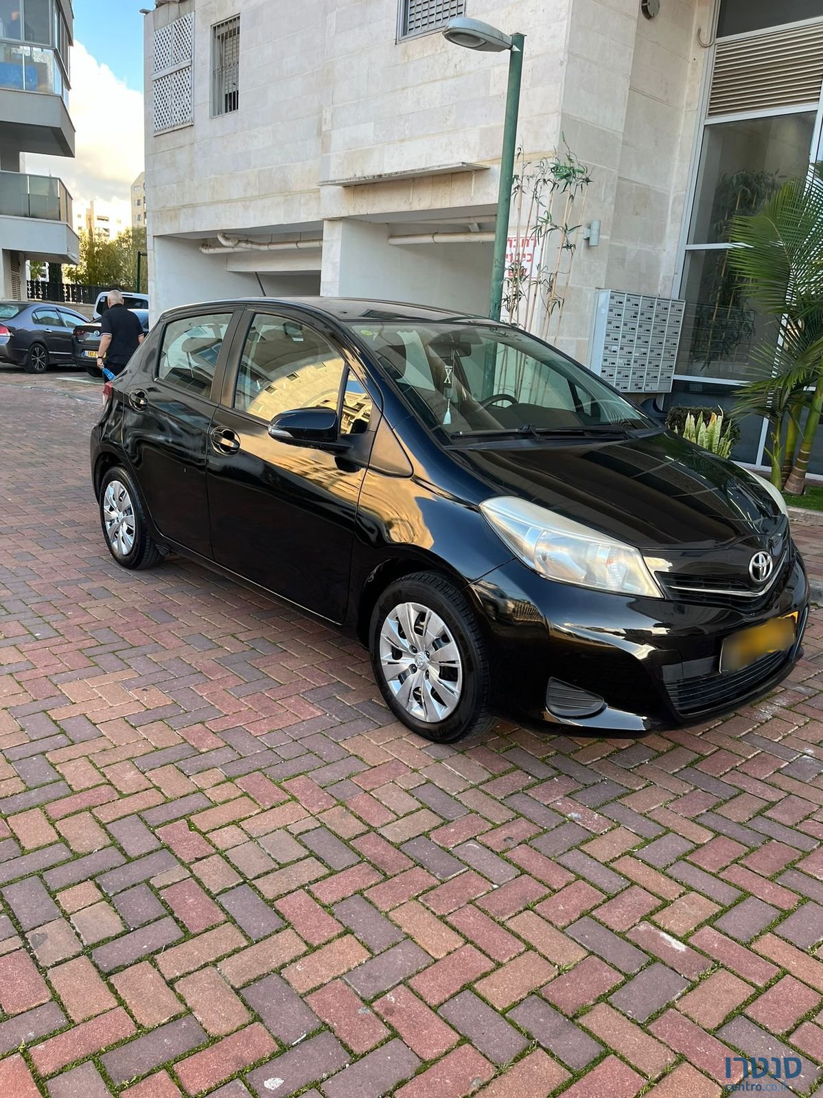 2013' Toyota Yaris טויוטה יאריס photo #1