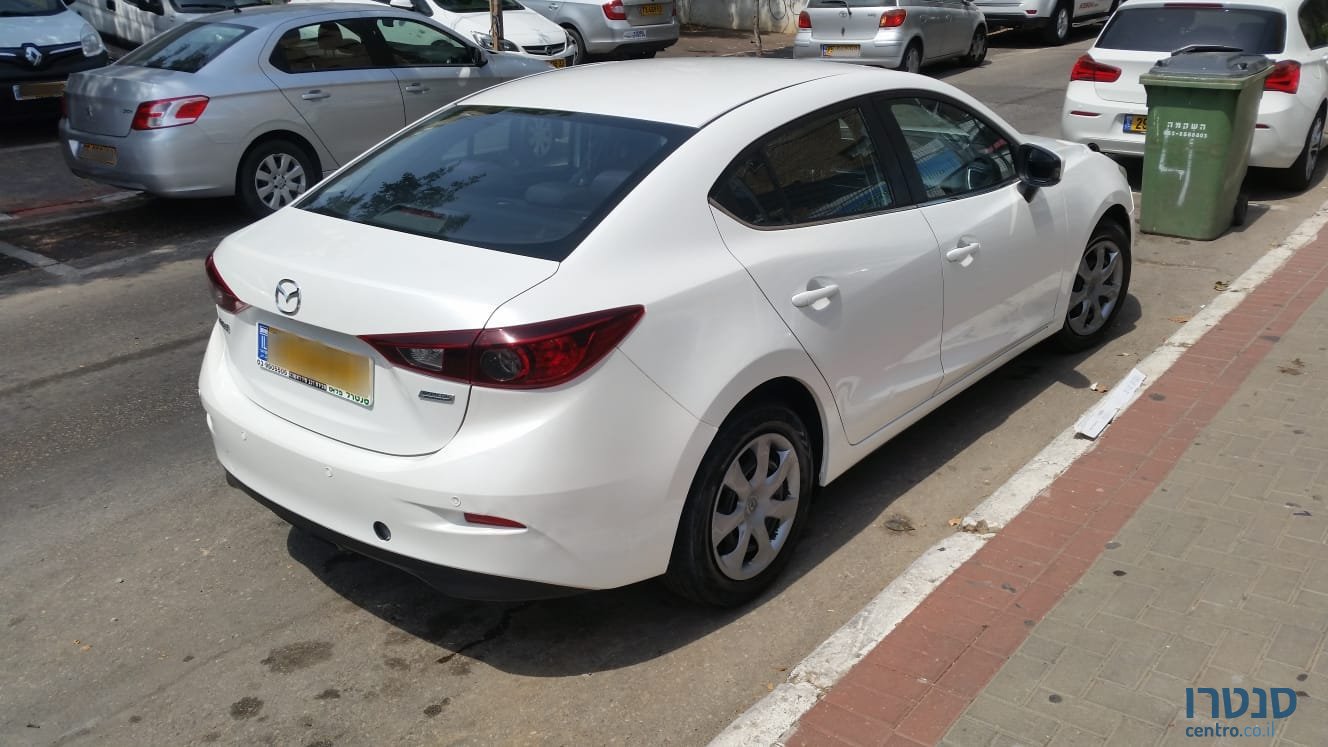 2015' Mazda 3 photo #3