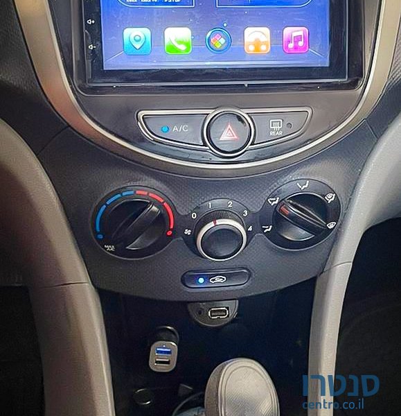 2013' Hyundai i25 יונדאי photo #3