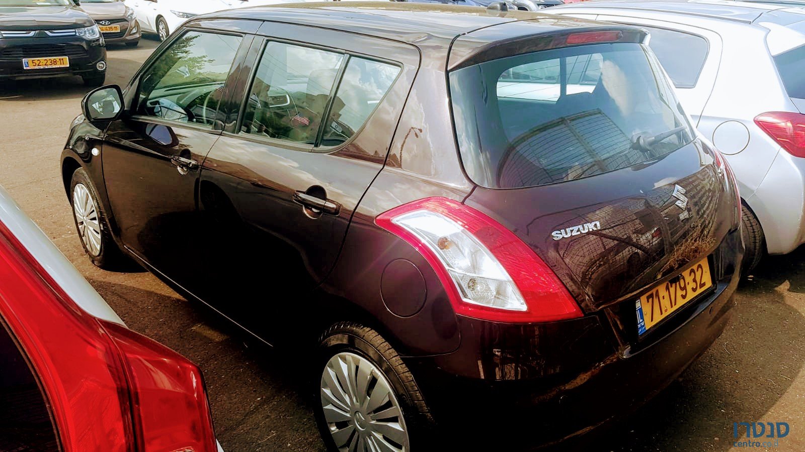 2014' Suzuki Swift photo #3