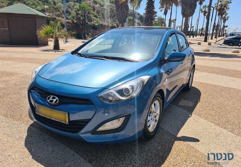 2015' Hyundai i30 יונדאי photo #1