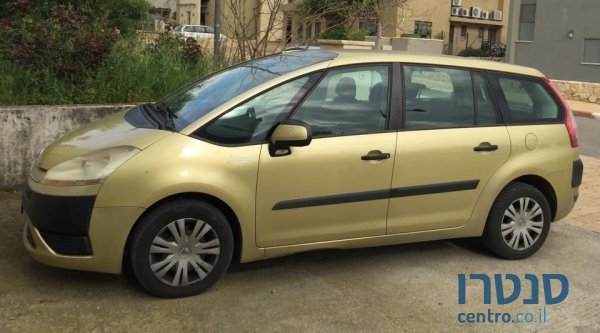 2008' Citroen C4 Picasso photo #1