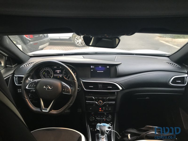 2018' Infiniti Q30 אינפיניטי photo #4