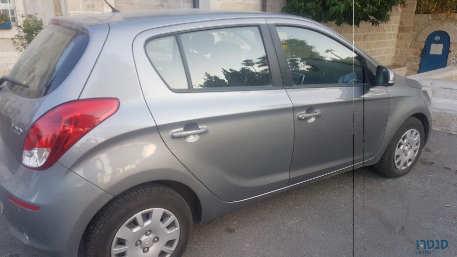 2013' Hyundai i20 יונדאי photo #3