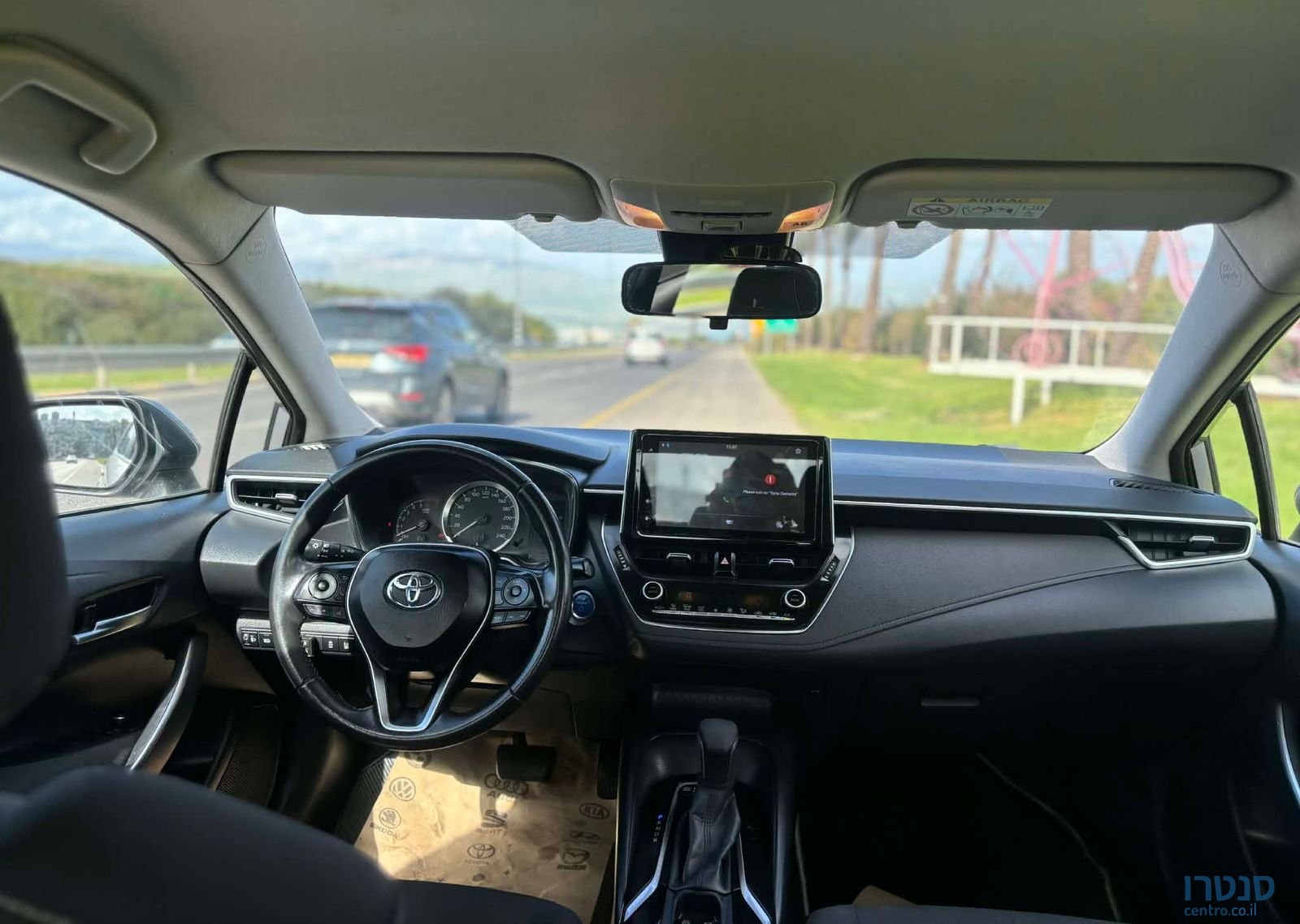 2020' Toyota Corolla טויוטה קורולה photo #2