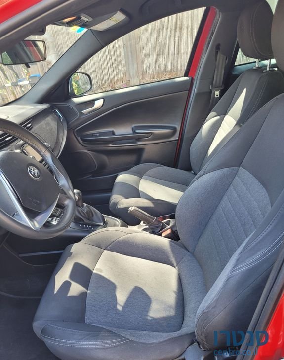 2018' Alfa Romeo Giulietta אלפא רומיאו ג'ולייטה photo #5