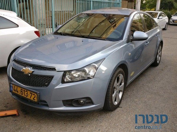 2010' Chevrolet Cruze photo #1