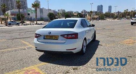 2015' Skoda Superb סקודה סופרב photo #2
