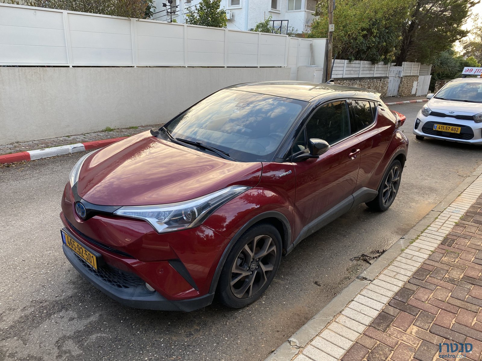 2019' Toyota C-Hr טויוטה photo #1