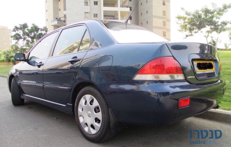 2008' Mitsubishi Lancer photo #3