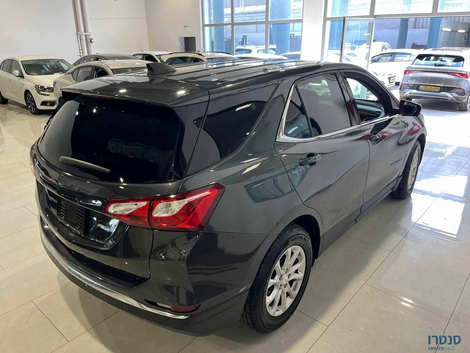 2021' Chevrolet Equinox photo #3