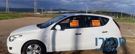 2010' Hyundai I30 יונדאי photo #2