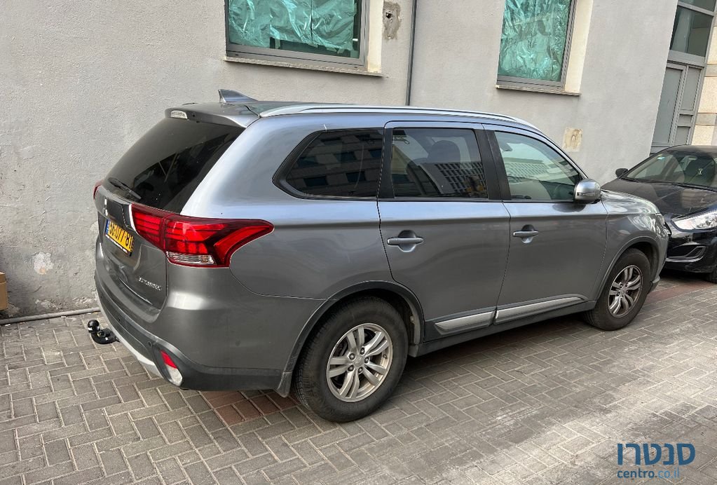 2017' Mitsubishi Outlander מיצובישי אאוטלנדר photo #2