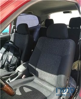 2001' Mitsubishi Colt photo #3