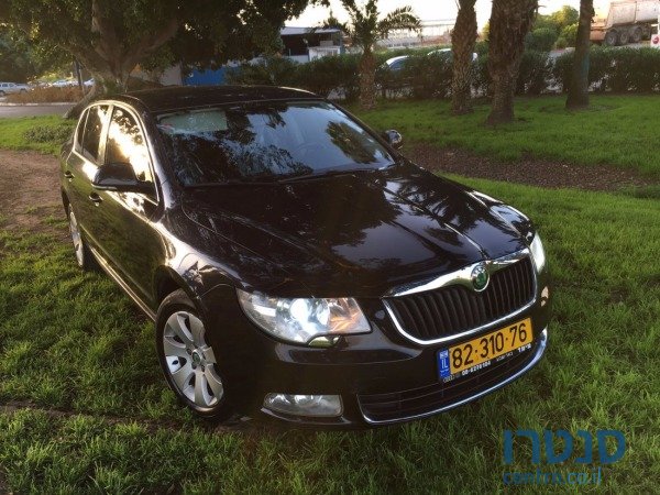 2012' Skoda Superb photo #1