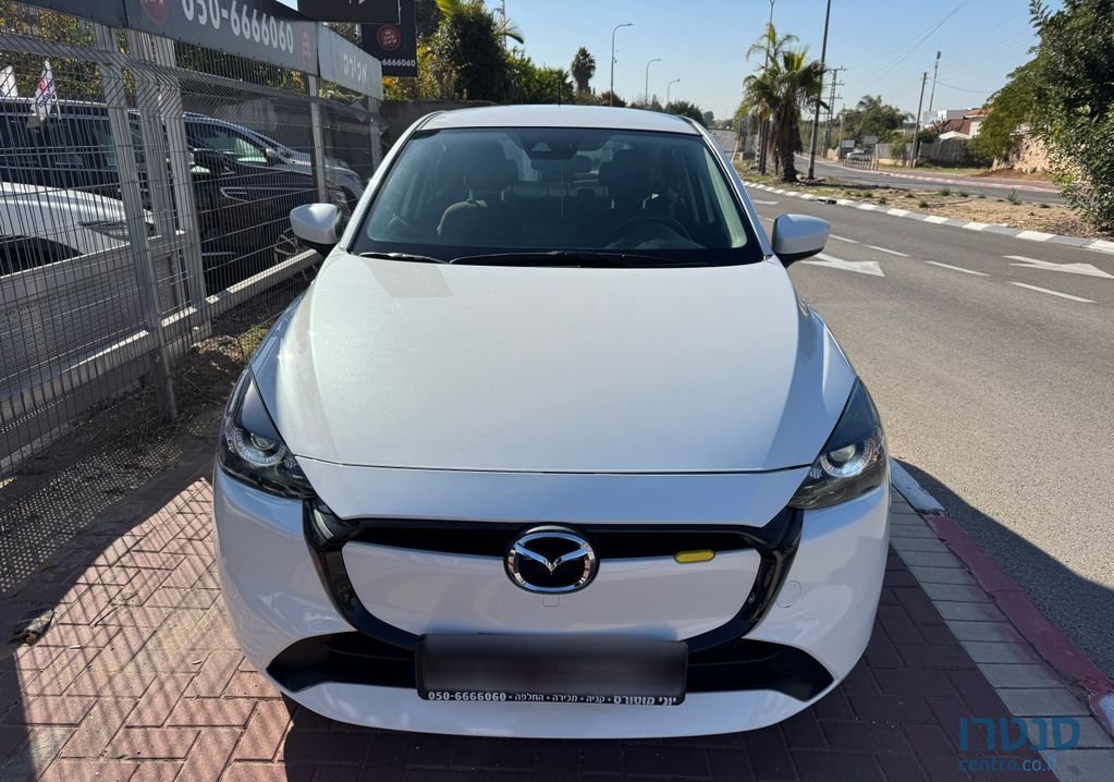 2022' Mazda 2 מאזדה photo #2