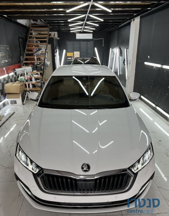 2021' Skoda Octavia סקודה אוקטביה photo #3