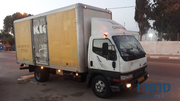 2006' Mitsubishi Canter photo #1