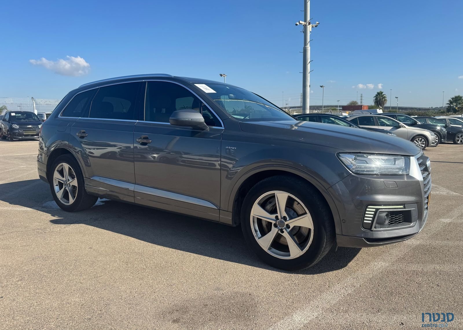 2018' Audi Q7 אאודי photo #5