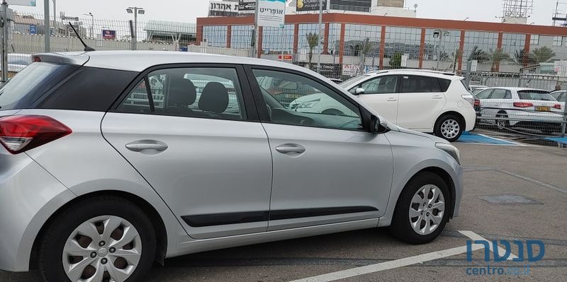 2016' Hyundai i20 יונדאי photo #2