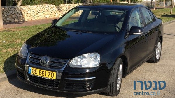 2010' Volkswagen Jetta photo #1