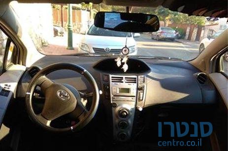 2009' Toyota Yaris טויוטה יאריס photo #2