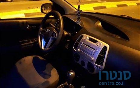 2012' Hyundai i20 i20 יונדאי photo #2