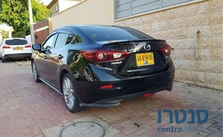 2017' Mazda 3 מאזדה 3 קומפורט photo #3