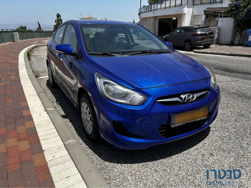 2012' Hyundai i25 יונדאי photo #2