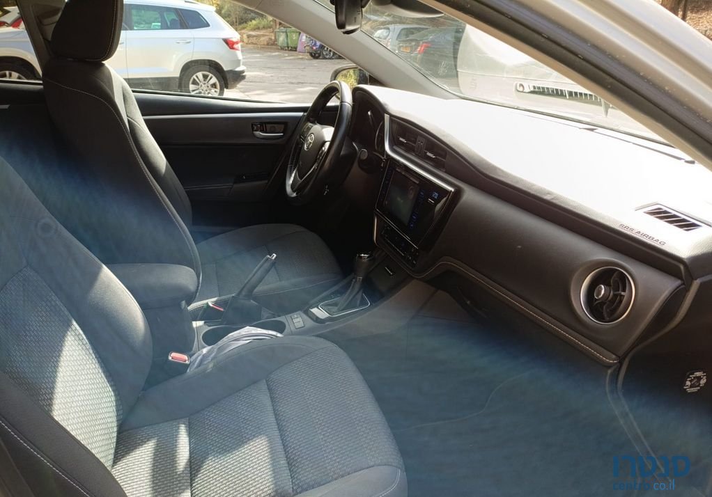 2018' Toyota Corolla טויוטה קורולה photo #5