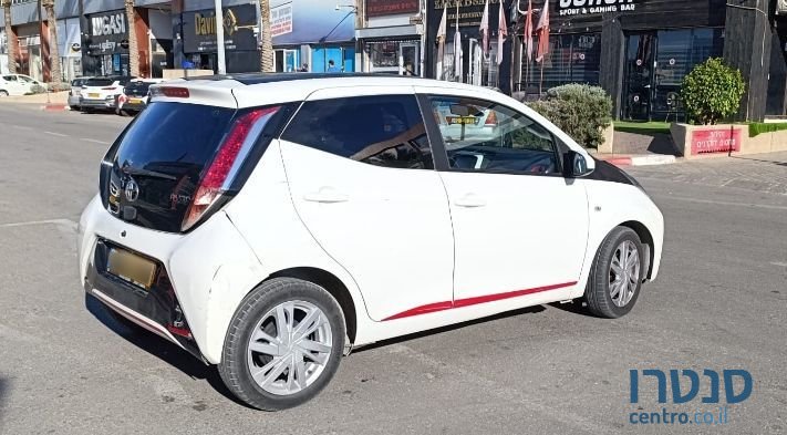 2017' Toyota Aygo טויוטה אייגו photo #3