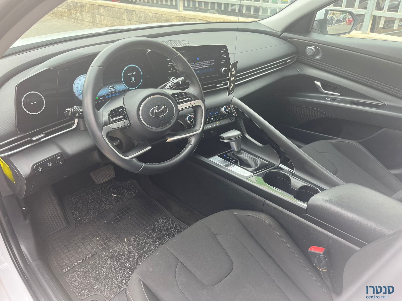 2022' Hyundai Elantra photo #3