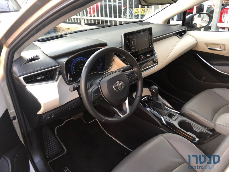 2020' Toyota Corolla טויוטה קורולה photo #2