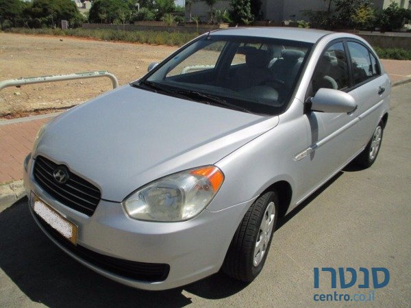 2008' Hyundai Accent photo #1