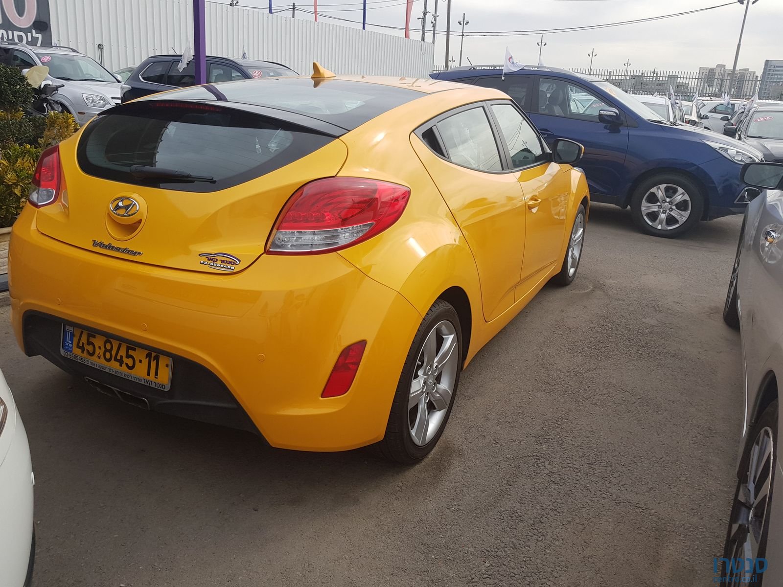 2013' Hyundai Veloster photo #4