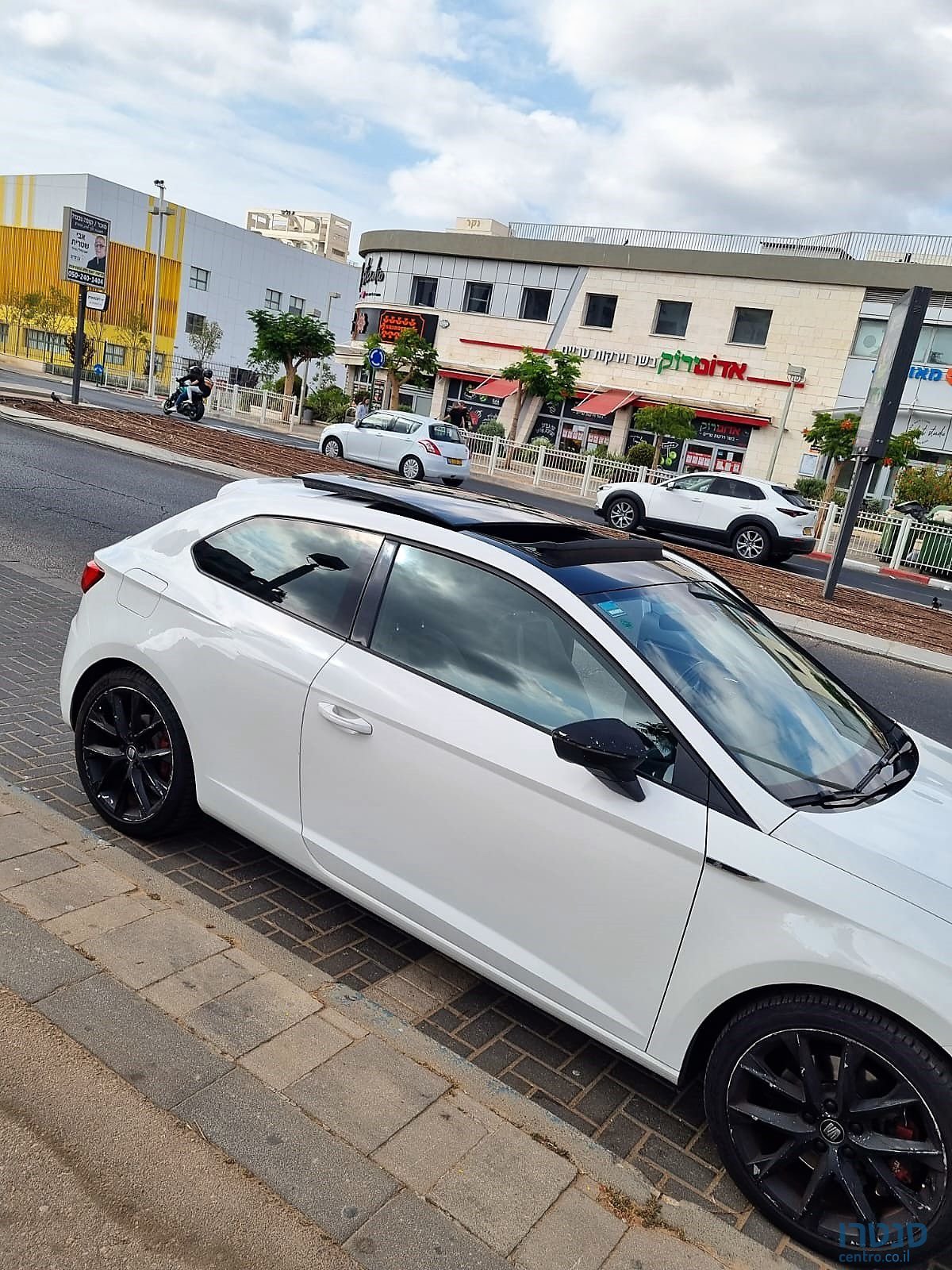 2017' SEAT Leon סיאט לאון photo #3