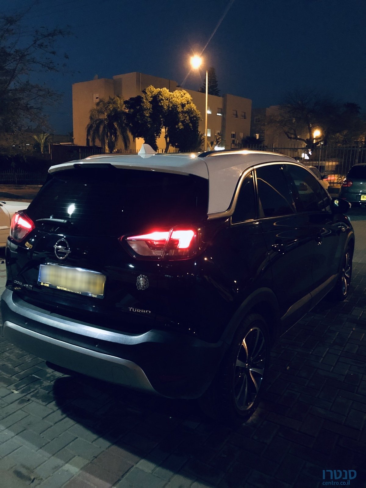 2018' Opel Crossland X Innovation Premium photo #2