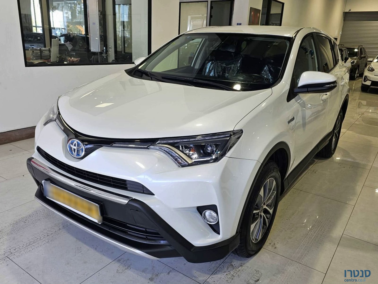 2016' Toyota RAV4 photo #1