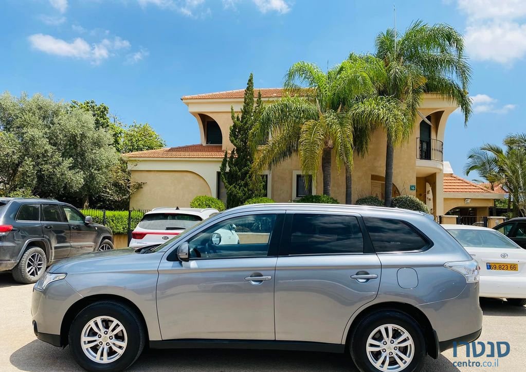 2015' Mitsubishi Outlander מיצובישי אאוטלנדר photo #4